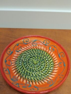 Handcrafted Spanish Ceramic Garlic Grater Plate About 5"